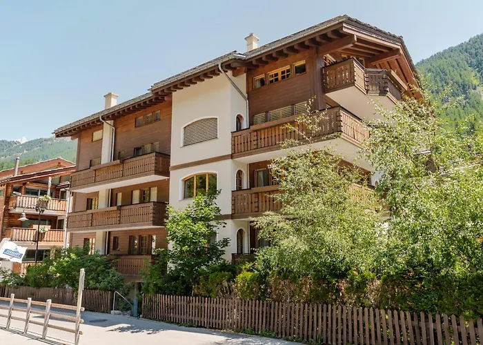 Апартаменты Haus Bor *