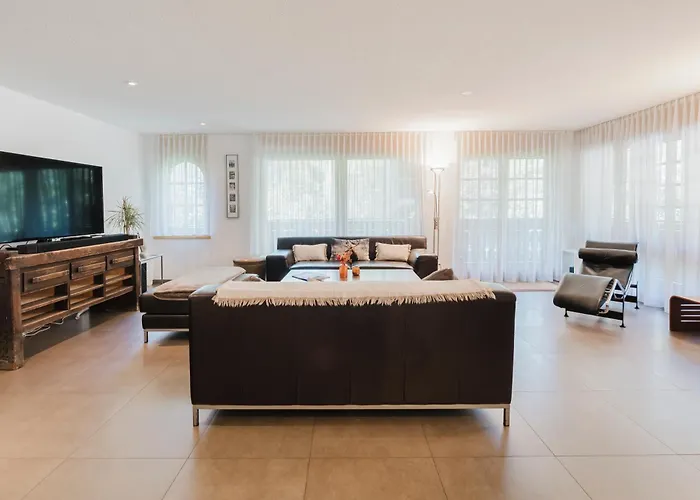 Haus Bor Апартаменты *